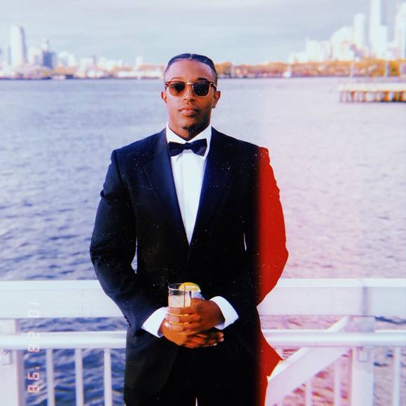 Deandre Dymski - Poshmark Profile Picture of Deandre Dymski (@dopedre101) on Poshmark