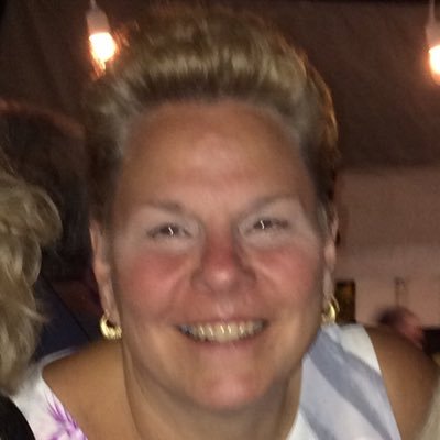 Profile Picture of Tracy Beatty (@TracyBeatty9) on Twitter