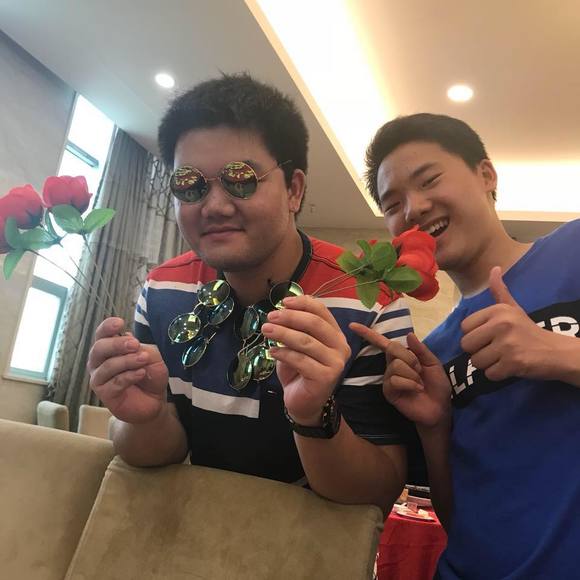 Profile Picture of Kevin Lin (@kevinlin482) on Poshmark