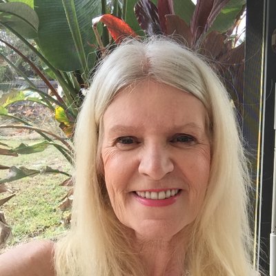 Profile Picture of Maureen Harper (@priorlaketofl) on Twitter