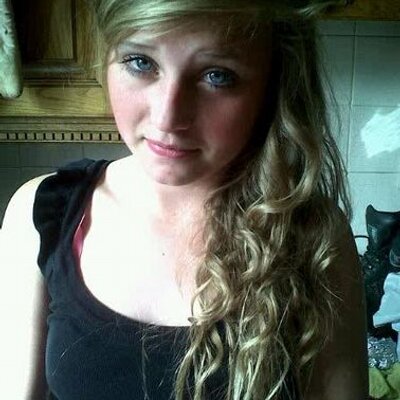 Profile Picture of Elizabeth Mary Lunn (@Lizzie_Lunn2011) on Twitter