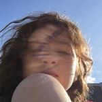 Profile Picture of Violet Kelly (@vivet_draws) on Instagram