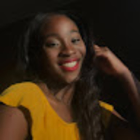 Kyekye Yankey - Poshmark Profile Picture of Kyekye Yankey (@kyekyeyankey) on Poshmark
