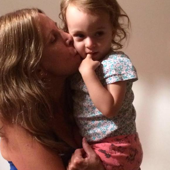 Profile Picture of Sixtina Manzino (@sixtinamanzino) on Poshmark