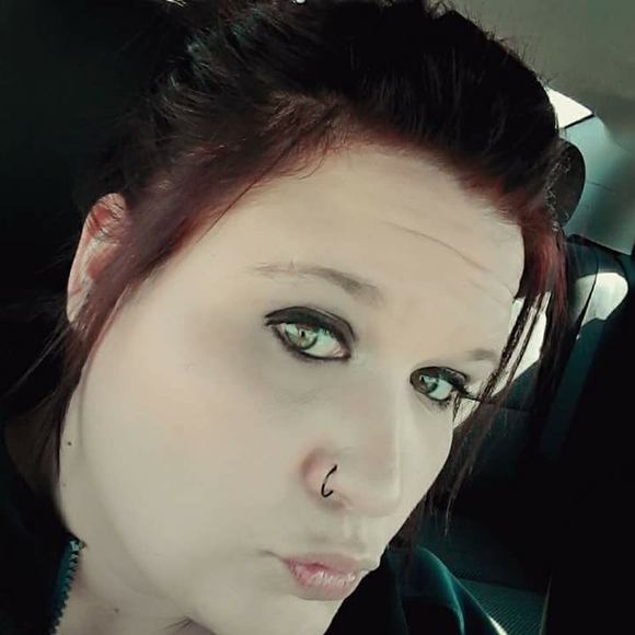 Profile Picture of Jen Birr (@birr83) on Poshmark