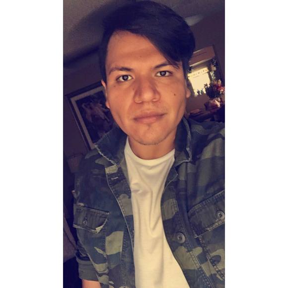 Profile Picture of Orlie Gonzalez (@ogl93) on Poshmark