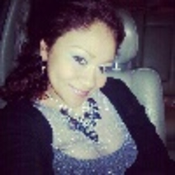 Profile Picture of Catherine Perez (@cathy1268) on Poshmark