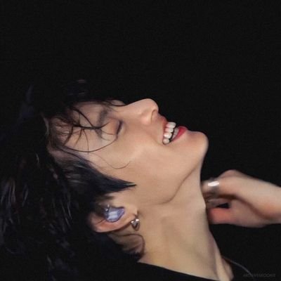 Profile Picture of Love, Andrea (@yoongimalec) on Twitter