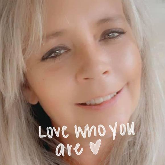 Profile Picture of Heather Rath (@heather_rath) on Poshmark