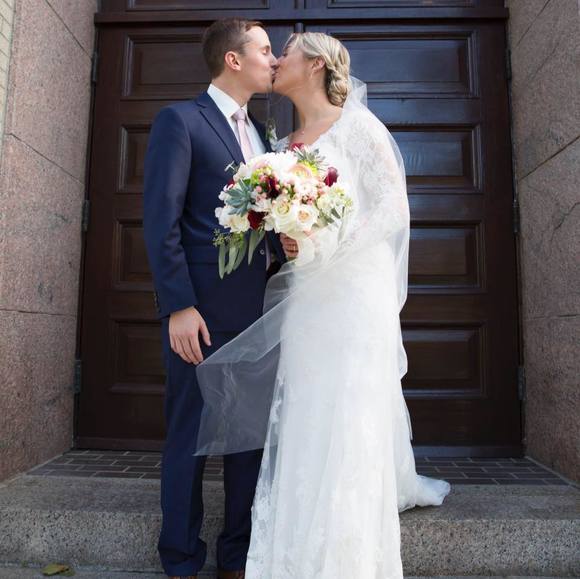 Profile Picture of Kaity Eggeman (@kaityegg) on Poshmark