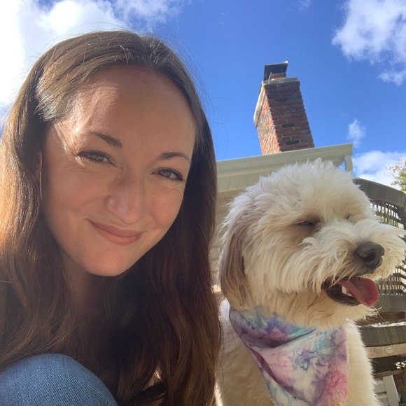 Profile Picture of Danielle Dobbins (@ddobbins88) on Poshmark