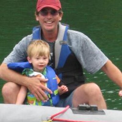 Profile Picture of Jeff Helm (@boaterHelm) on Twitter