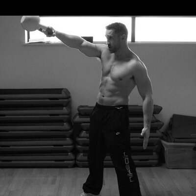 Profile Picture of Matt Searle (@mattmytrainer) on Twitter