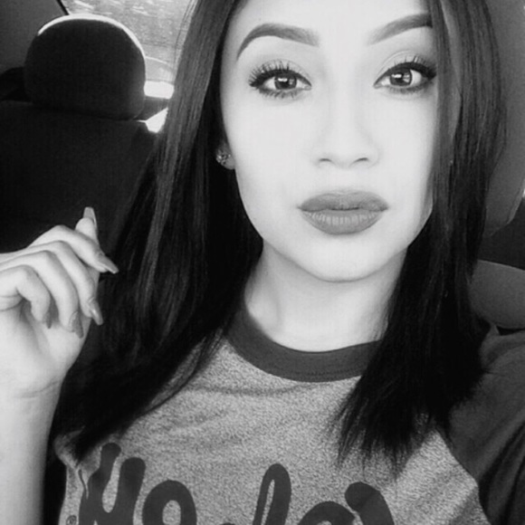 Profile Picture of Haley Jimenez (@haleyjimenez13) on Poshmark