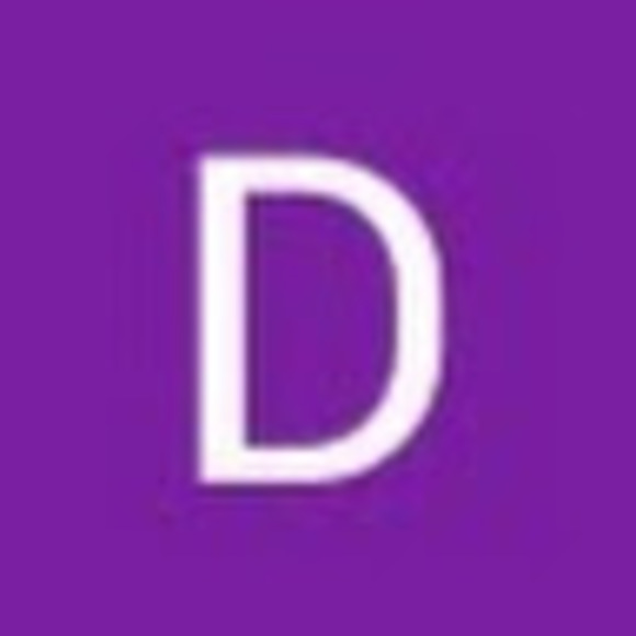 Profile Picture of Danielle Conover (@daniellecono543) on Poshmark