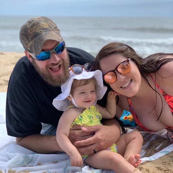 Profile Picture of Jessica Strebeck (@surfergirljess) on Poshmark