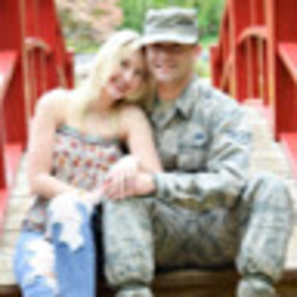 Profile Picture of Savannah Schmitt (@savannahschm496) on Poshmark