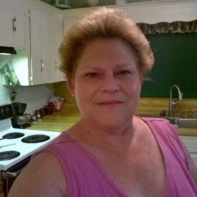 Profile Picture of Brenda Brink (@BrennMarie1962) on Twitter