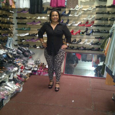 Profile Picture of Lilian Giron (@giron_lilian) on Twitter