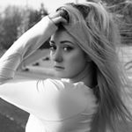 Profile Picture of D A N I E L L E 🦋 (@daniellegreen28) on Instagram