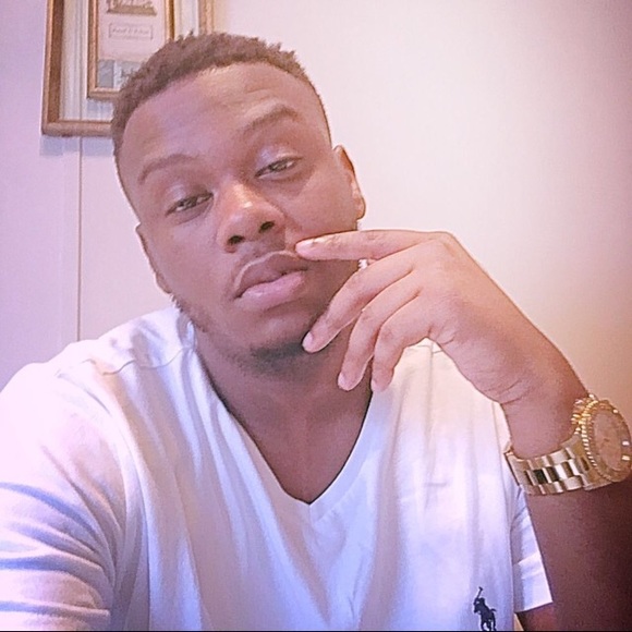 Profile Picture of Treshawn Shuler (@tre_99) on Poshmark