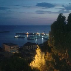 Profile Picture of Laura Borio (@718c1d5edb4244f) on Twitter