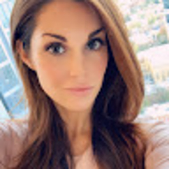 Profile Picture of Taylor Higgins (@taylorhiggin662) on Poshmark