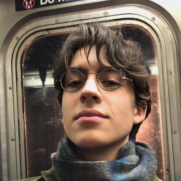 Profile Picture of Liam Blake (@deerbull) on Poshmark