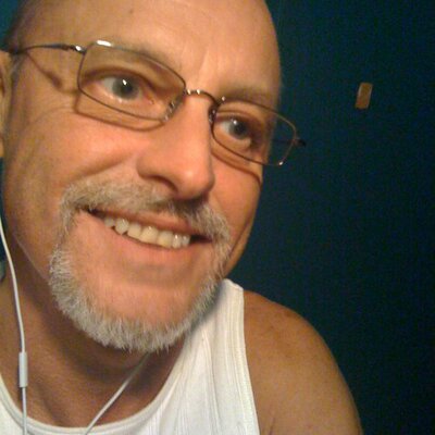 Profile Picture of Reese Mitchell (@kittycatman2) on Twitter