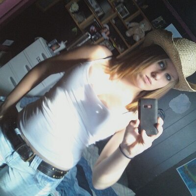 Profile Picture of Jessie Cron (@jmustang98) on Twitter