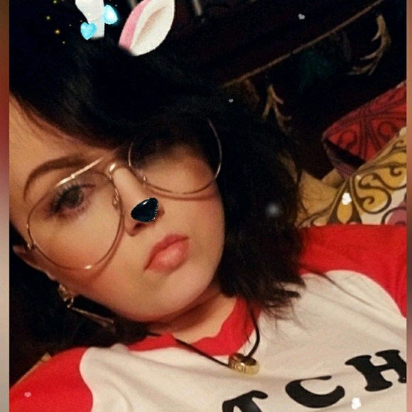 Profile Picture of Agatha Wiatrowicz (@avw212) on Poshmark