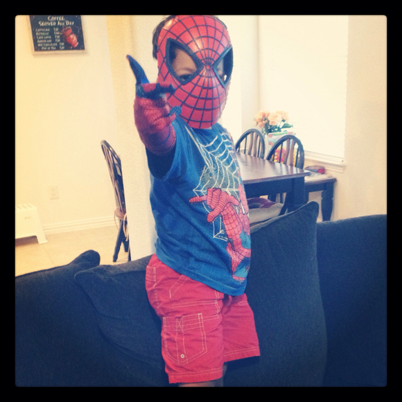 Profile Picture of Karla Arias (@karlaarias) on Poshmark