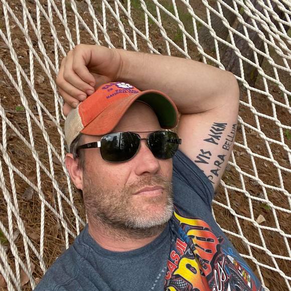 Profile Picture of Bert Nichols (@rgn378) on Poshmark