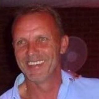 Guy Vermaelen - Facebook Profile Picture of Guy Vermaelen (@guy.vermaelen.94) on Facebook