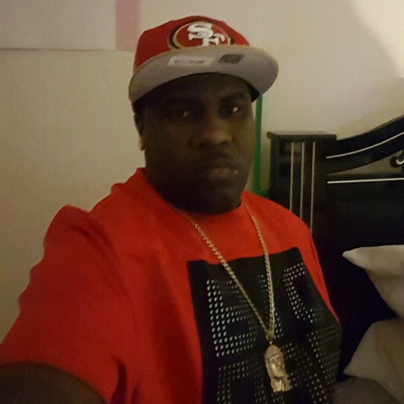 Profile Picture of Socrates Jeanpaul (@totodega01) on Poshmark