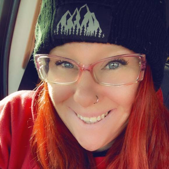 Profile Picture of Christine Moorhead (@cmo82709) on Poshmark