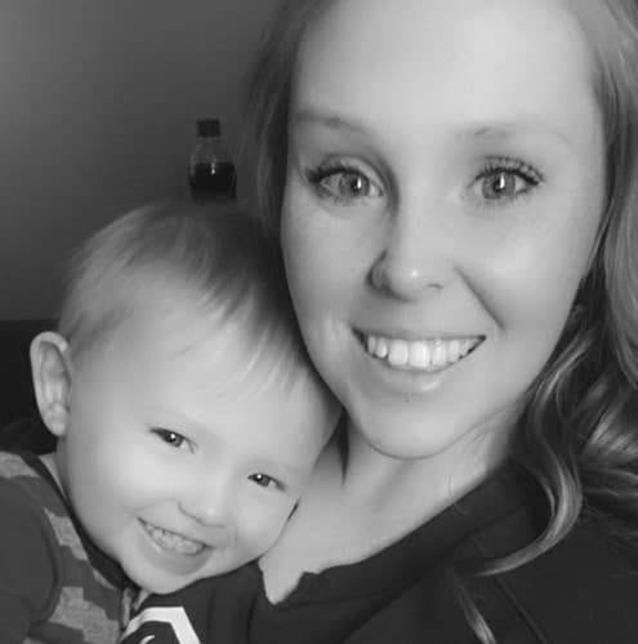 Profile Picture of Amber Blake (@postonamber) on Poshmark