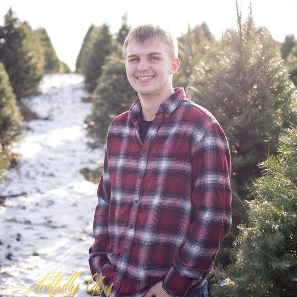 Profile Picture of Jesse Hager (@hager19) on Poshmark