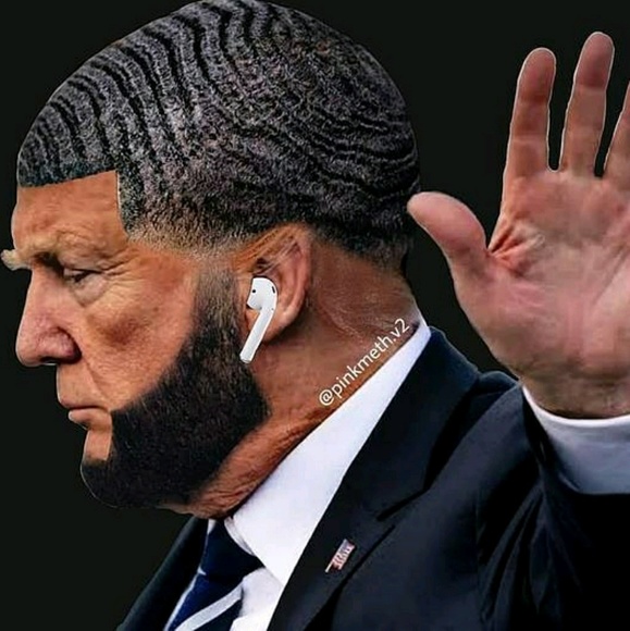 Profile Picture of David Loyola (@davegarciam8) on Poshmark