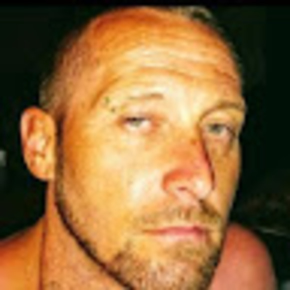 Profile Picture of Carl Rowe (@rowecarl64) on Poshmark