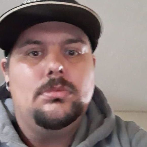 Profile Picture of Tyler Beilby (@tylerbeilby) on Poshmark