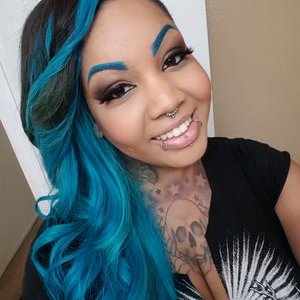 Profile Picture of Danielle McKnight (@inkgirl666) on Twitter