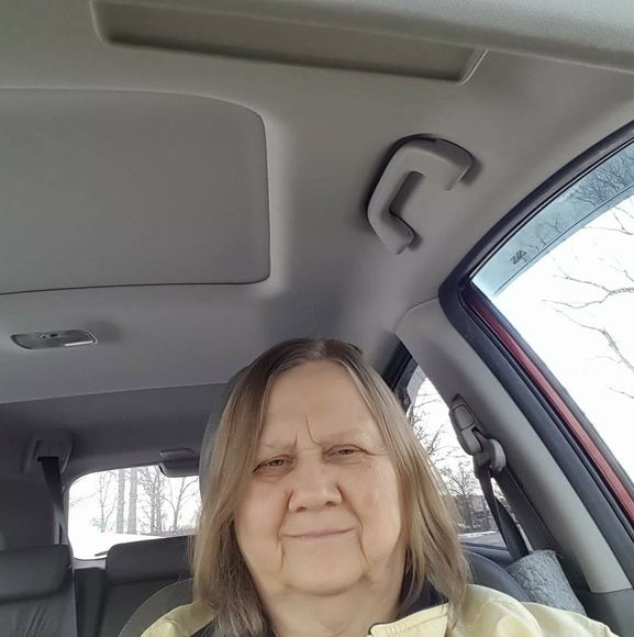 Profile Picture of Mary Mcclain (@marymoe5) on Poshmark