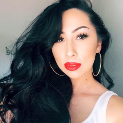 Profile Photo of Elizabeth Ramirez (@elizabetmarie_) on Twitter