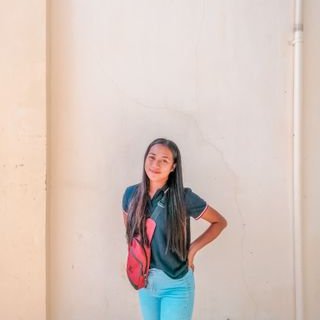 Profile Picture of Alexa Canas (@AlexaCanas2) on Twitter