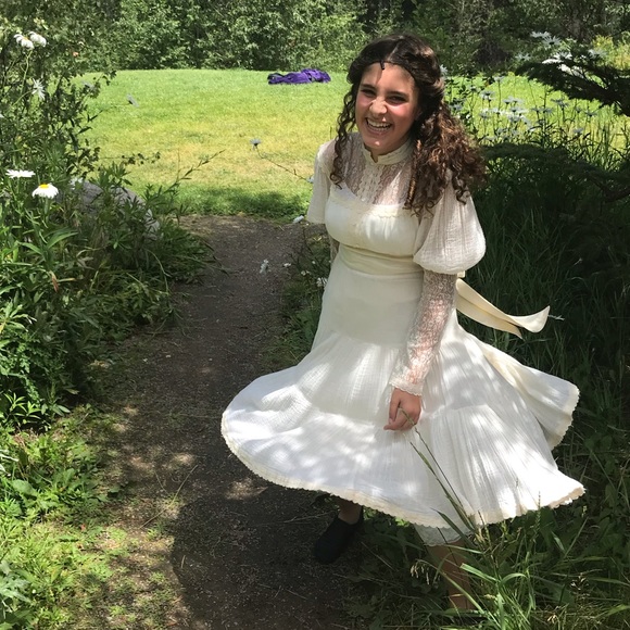 Profile Picture of Maizy Post (@maizypost) on Poshmark