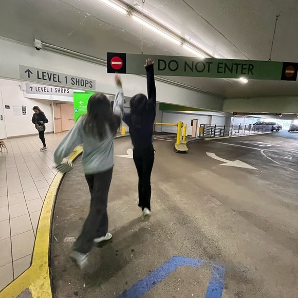 Profile Picture of Michelle Colbert (@spajiggy) on Poshmark