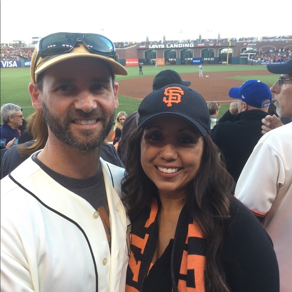 Profile Picture of Yvette Dahlhoff (@ydahl) on Poshmark