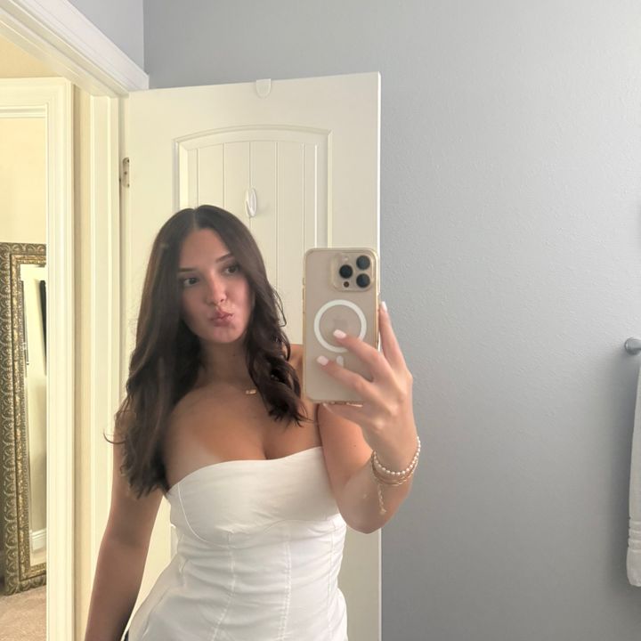 Profile Picture of   Jenna O'Neil (@jenna.oneil)... (@jenna.oneil) on Tiktok