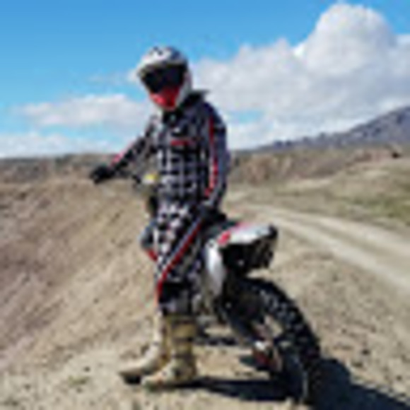 Profile Picture of Josh Lagueux (@josh_lagueux) on Poshmark